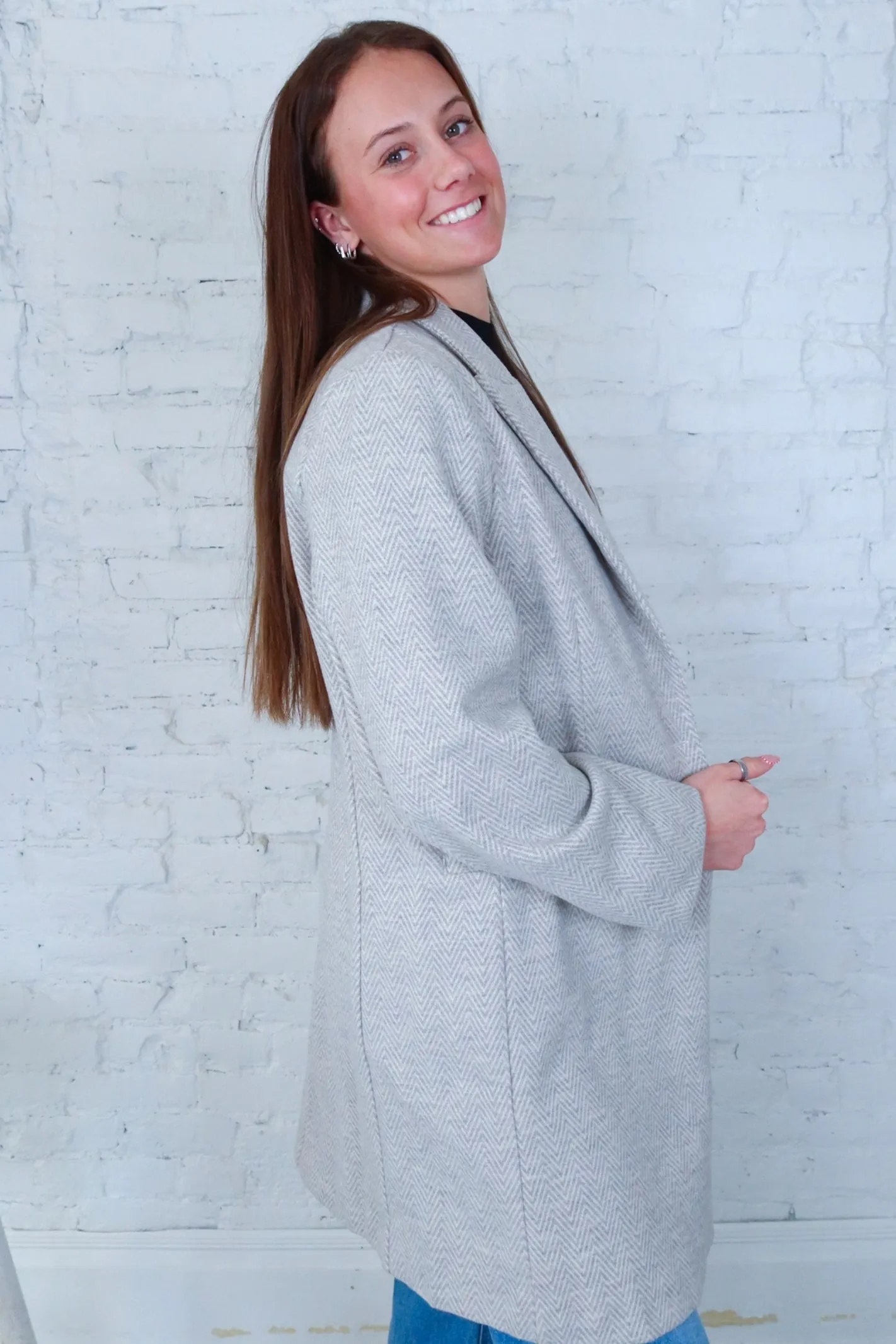 Cafe Corner Grey Coat