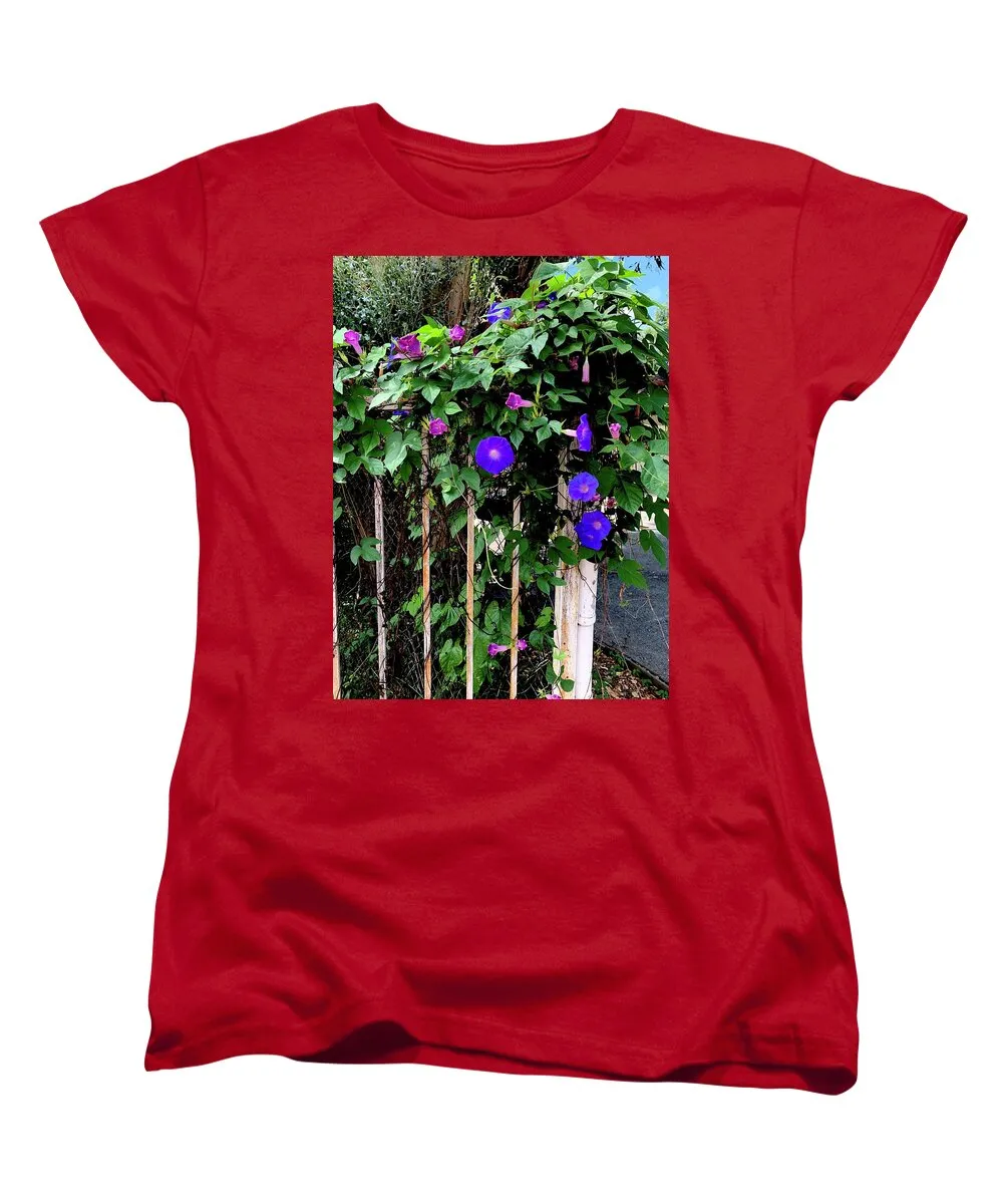 LA Neighbor - Women's T-Shirt (Standard Fit)