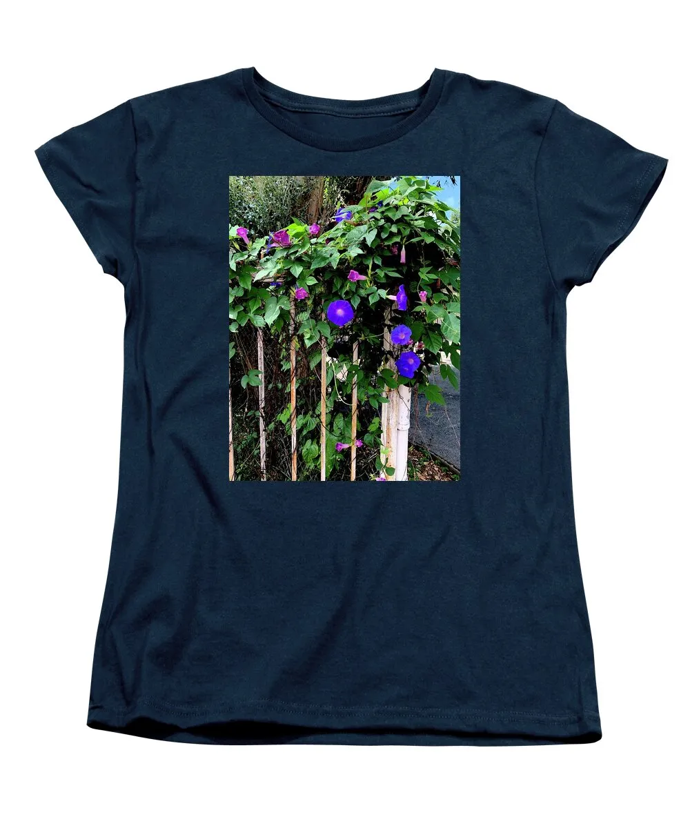 LA Neighbor - Women's T-Shirt (Standard Fit)