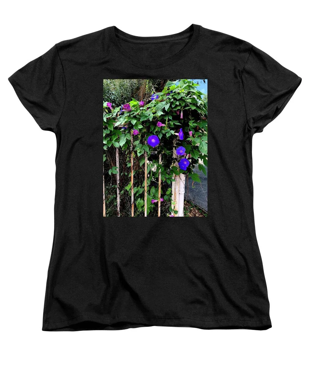LA Neighbor - Women's T-Shirt (Standard Fit)
