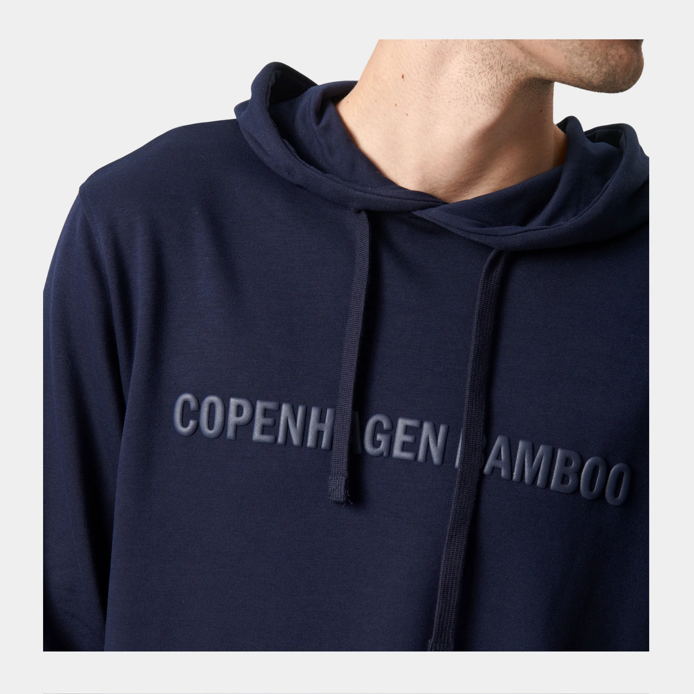 Navy bambus hoodie med logo